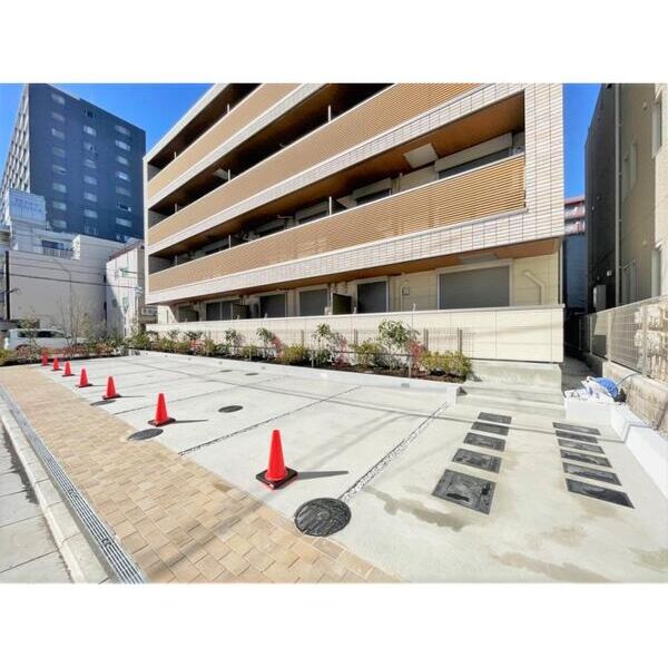 LAPIN湘南101号室 駐車場