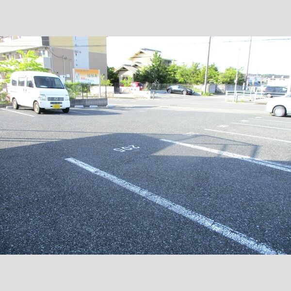 アネックスますや 駐車場