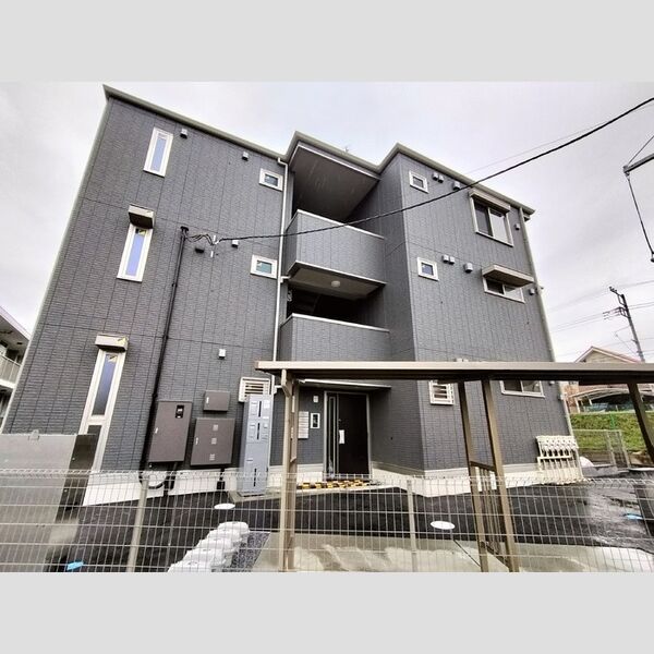 アマービレ成田302号室 外観