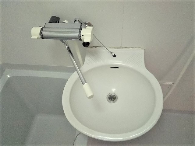 レオパレス三咲 混合水栓で温度調節が簡単！