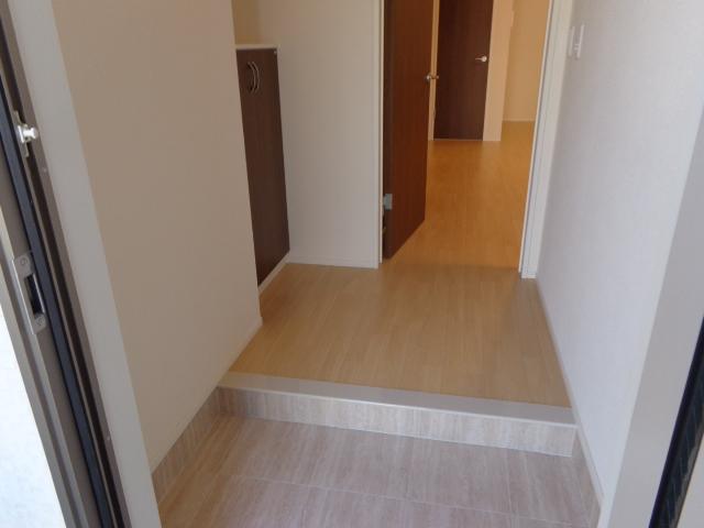 グランドゥール・メイ00102号室 玄関
