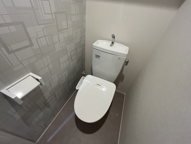 カーサソラーナ0106号室 トイレ