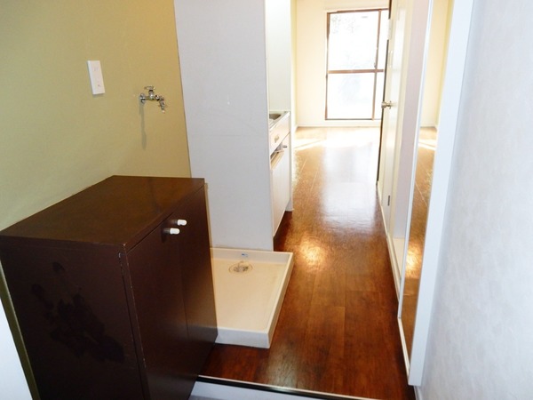 ジュネスAOKI208号室 玄関