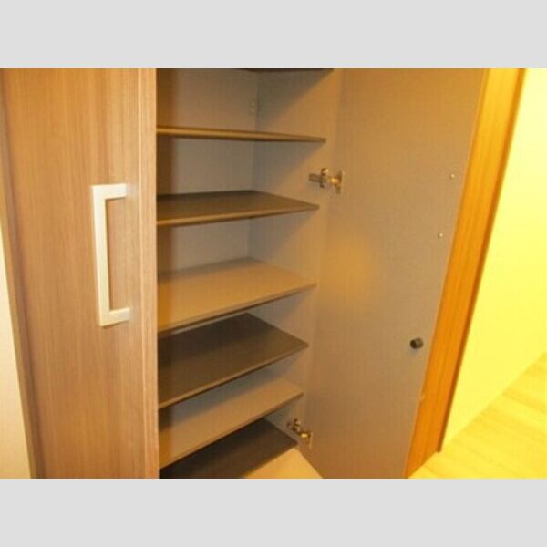 CLASSEUM都賀105号室 シューズボックス