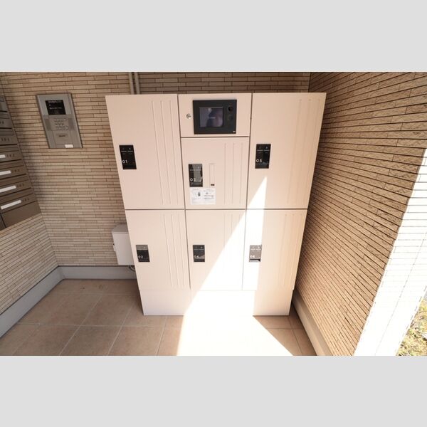 コアロード　D303号室 宅配BOX