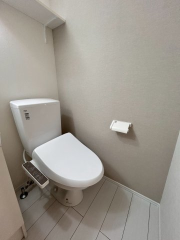 ホワイトキューブ若宮301号室 トイレ