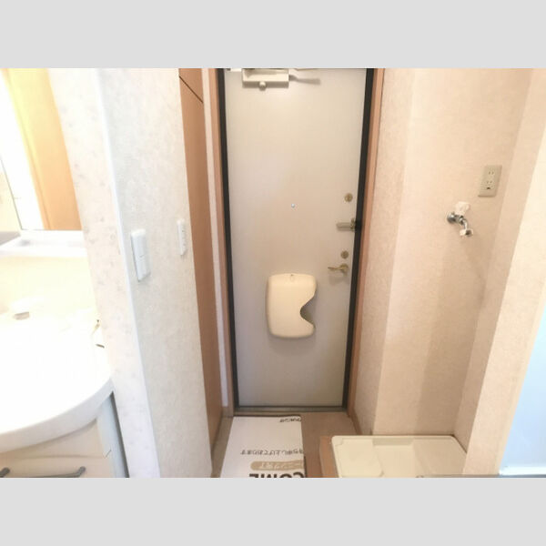 グランディール206号室 玄関