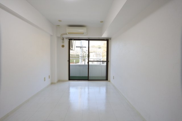 カーイング多摩202号室 同物件・別部屋画像