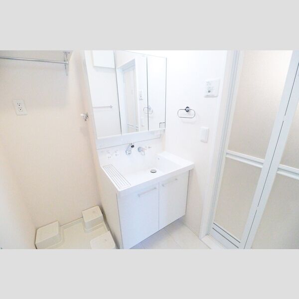 Apollo101号室 洗髪洗面化粧台