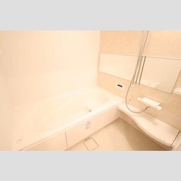 グリシーナ102号室 浴室