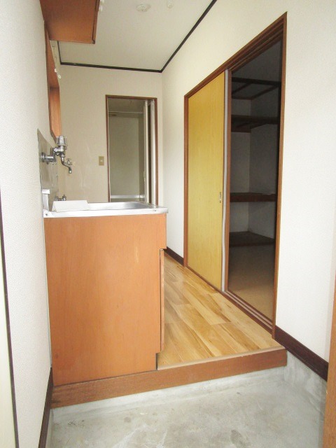 第2永和荘 玄関