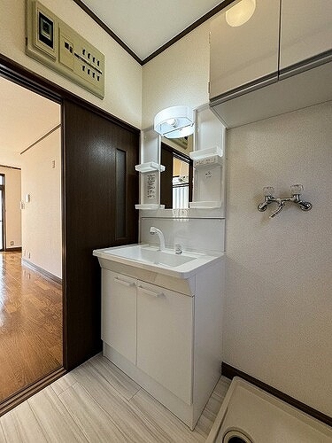 練馬区下石神井１丁目１５番戸建 洗面台　※前回募集時2024年2月撮影