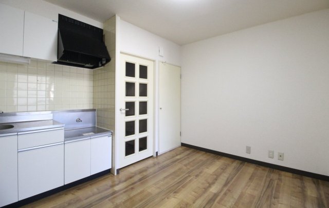 ハイツいづみ リビング