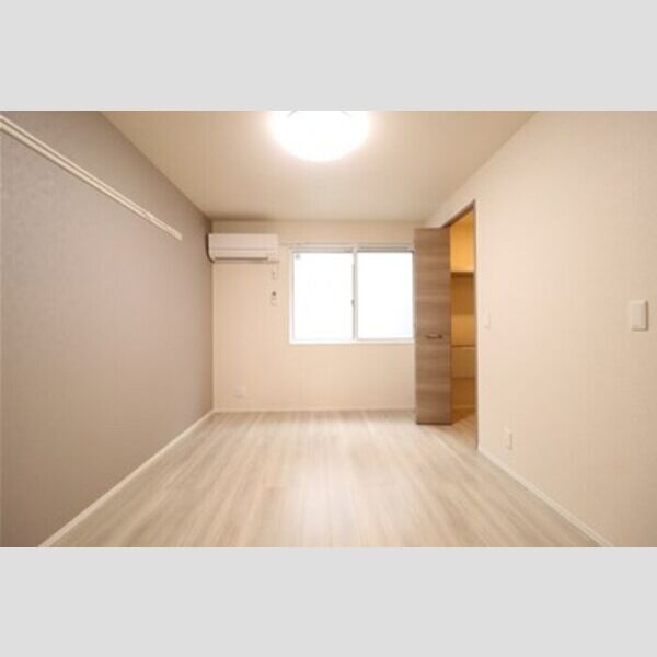 Ferro Palazzo　D棟203号室 洋室6.2帖