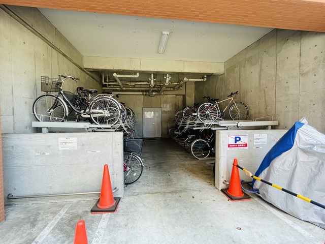 トレセリア横山0607号室 駐輪場