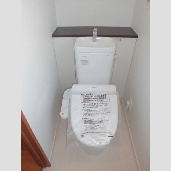 D-room xevoΣ 朝霞　B トイレ