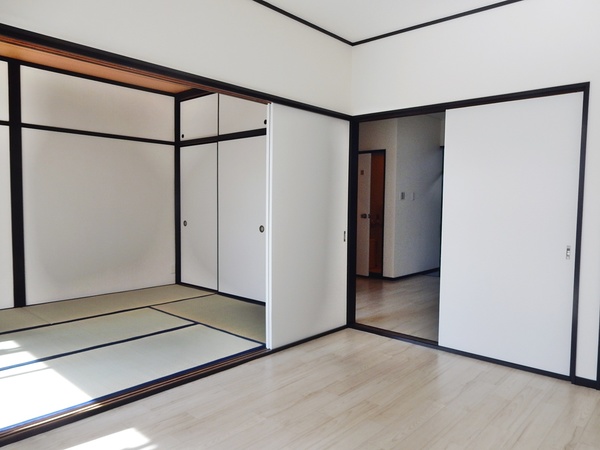 メゾンド藤102号室 リビング