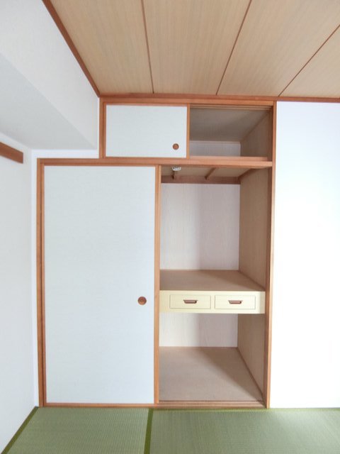 ハイホーム東青梅1310号室 収納