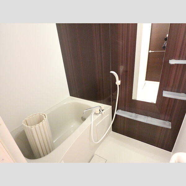 ハイヤードヒルズⅢ バス