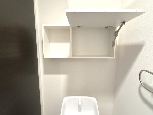 Luminous coat103号室 上部収納