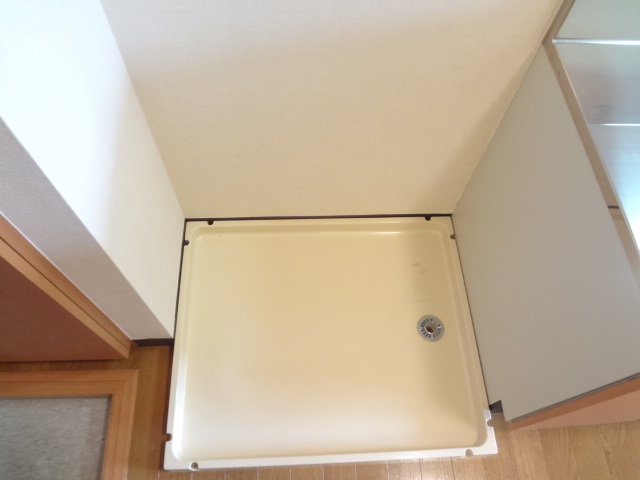 グレース吉岡0101号室 防水板