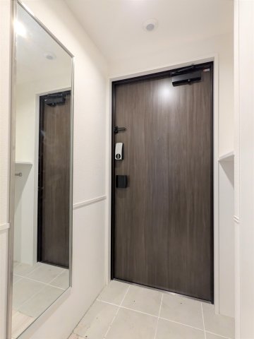 フラッフィー市谷台町0101号室 玄関