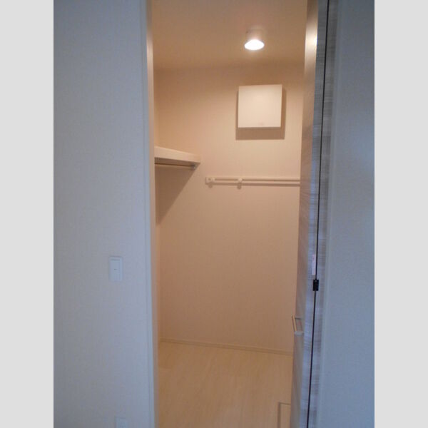 ヴィラージュ105号室 収納