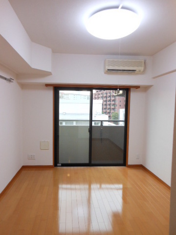 グランド・ガーラ高輪11階 洋室