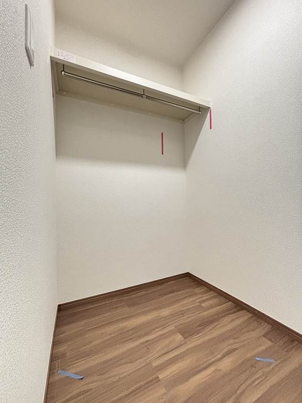 WELLDENCE鳩ケ谷2階 収納