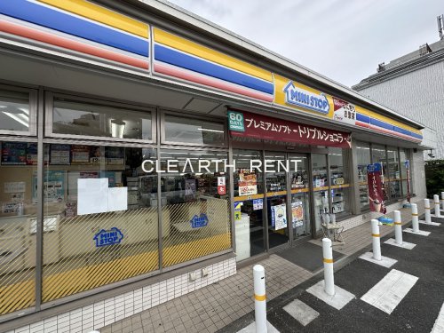 コンシェリア中野南台 ＴＨＥ ＲＥＳＩＤＥＮＣＥ2階 【コンビニエンスストア】ミニストップ 南台5丁目店まで215ｍ