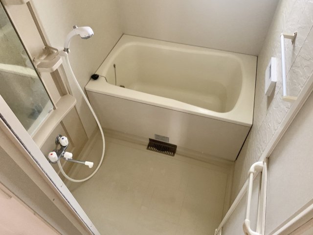 ソシア城山小路　伍番館0302号室 お風呂