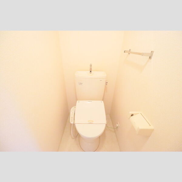 メゾンアルテミス203号室 温水洗浄暖房便座