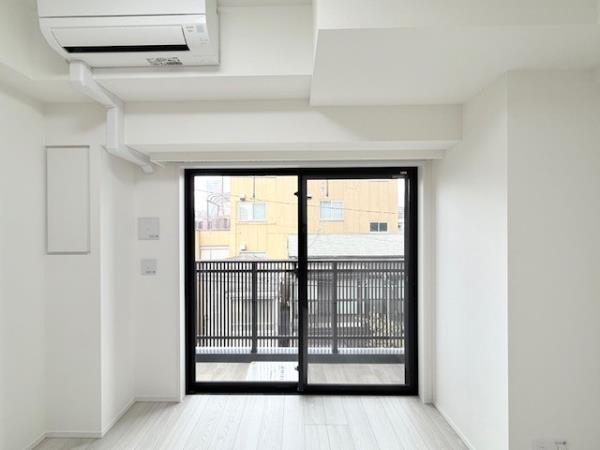 エレミ本蓮沼3階 リビング