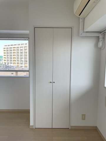 クレアール巣鴨302号室 収納