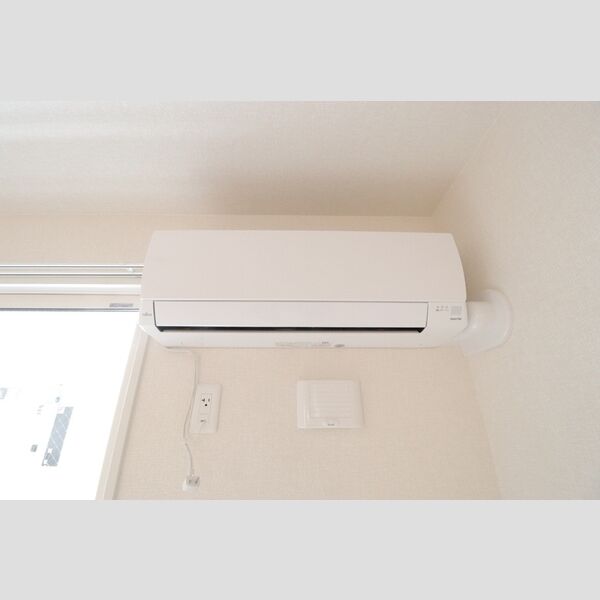 クレール西大宮206号室 エアコン