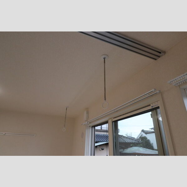 ルシエール上尾原市101号室 室内物干し