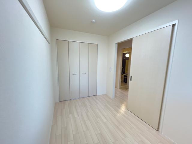 ユニヴェール 洋室