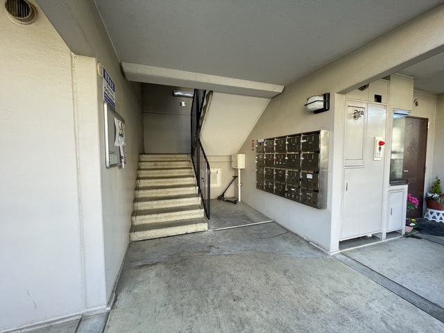 メゾンベール桜台0401号室 エントランス