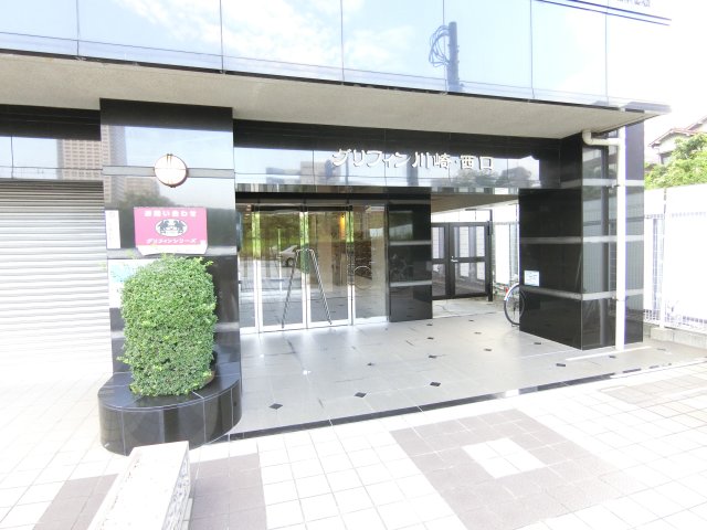 グリフィン川崎・西口704号室 エントランス