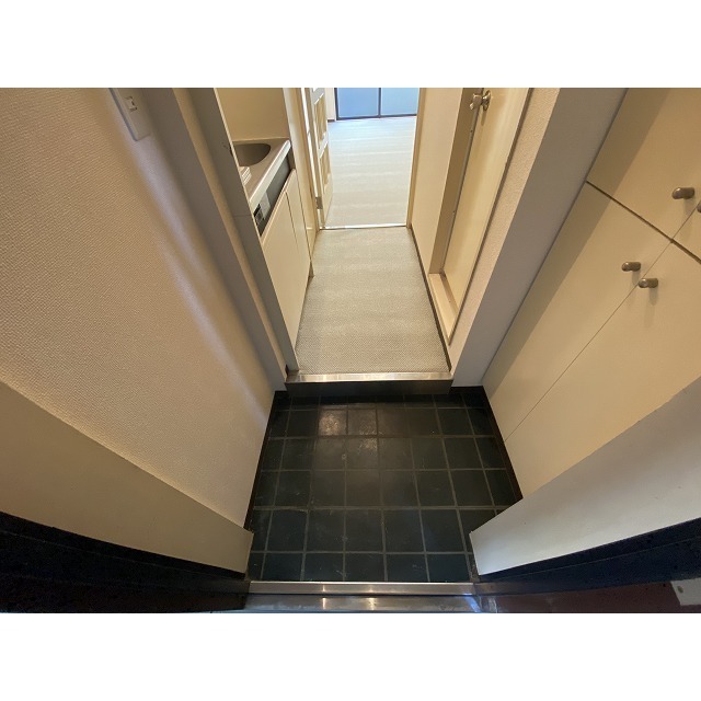 グローリア初穂桜台Ⅱ0107号室 玄関