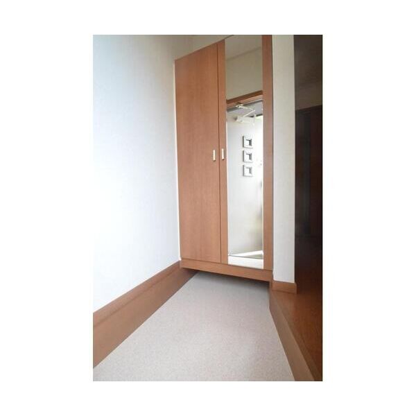 ティール101号室 玄関