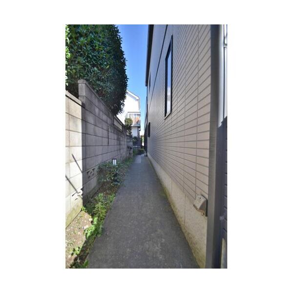 コート・ジュネス エントランス