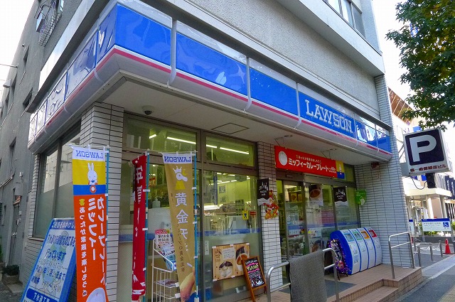 ステージファースト飯田橋アジールコート ローソン新宿下宮比町店