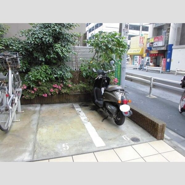 ひびき錦糸町 門田ビル バイク置場