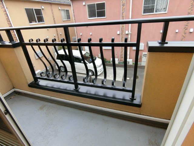 市川ガーデンヴィラ バルコニー
