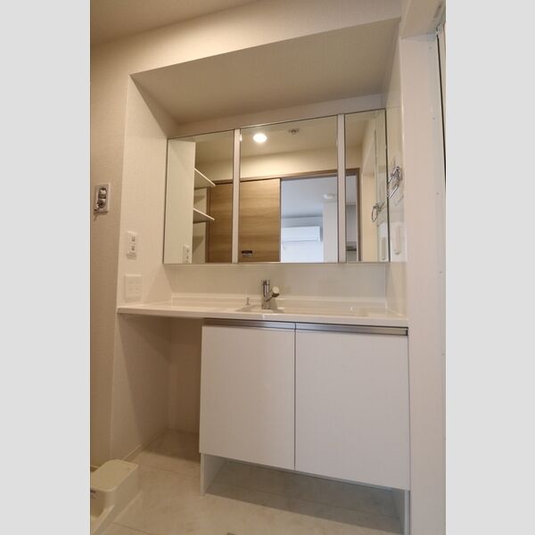 アヴァンス八潮A 洗髪洗面化粧台