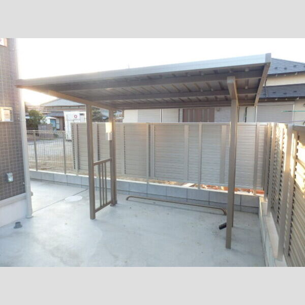 サンライトハイツ101号室 駐輪場