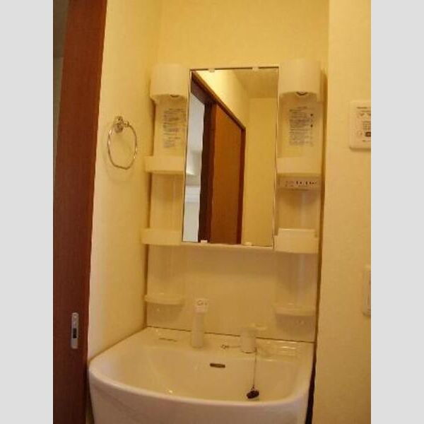 モンテローザ301号室 洗髪洗面化粧台