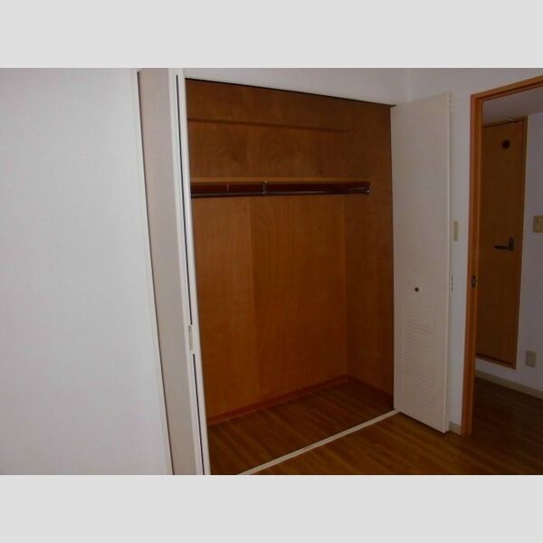 カーサフィオーレ303号室 収納