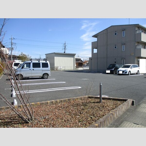 エコハウスⅡ 駐車場